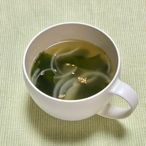キャピタンの作ってみた!投稿(【玉ねぎとわかめの中華スープ】簡単だけどおいしい♪)