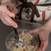 【ヘルシーなのに満足♡】塩麹チキンのタルタルソースがけの工程2