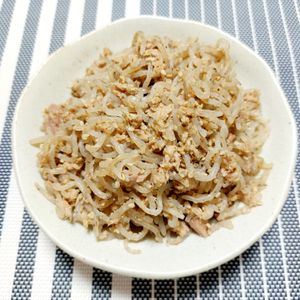 よっこの作ってみた!投稿(【糸こんとツナの胡麻炒め】生姜風味でご飯がすすむ簡単常備菜☆)