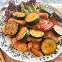 ささみとズッキーニの甘酢炒め【ヘルシーボリュームおかず】