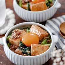 厚揚げでボリューム満点！コク旨厚揚げのそぼろ丼