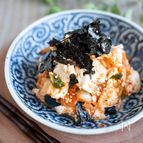 簡単おつまみ・おかずに♪モッツアレラと豆腐のごまキムチ和え
