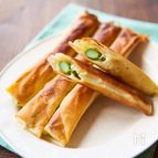 【少量油、フライパンでつくる】アスパラの一本春巻き
