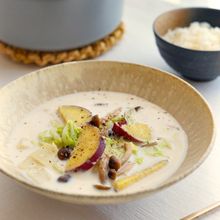 秋の味覚たっぷり「白菜とさつまいもの酒粕クリームスープ」