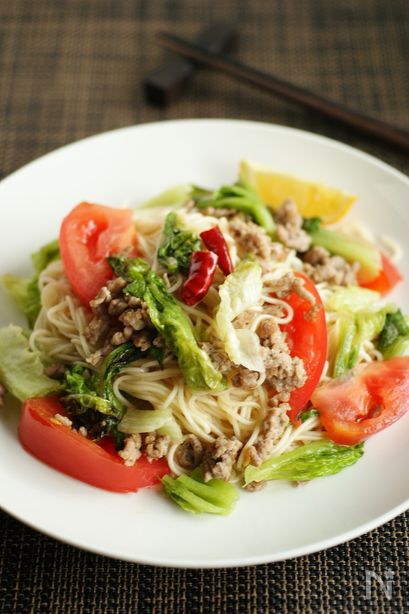 サラダ野菜のエスニックそうめんチャンプルー