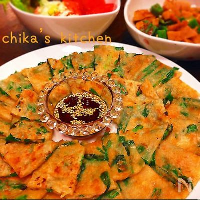 タレも美味いよ♪ニラたっぷりのカリッモチッ豆腐チヂミ♥︎