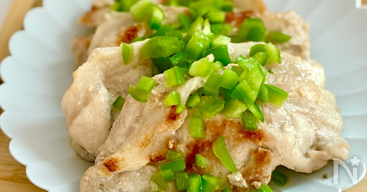 簡単ヘルシー♡豚肉の白だしピーマンがけ【疲労回復◎】
