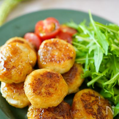 お弁当にも♪れんこんとはんぺんのモチモチつくね