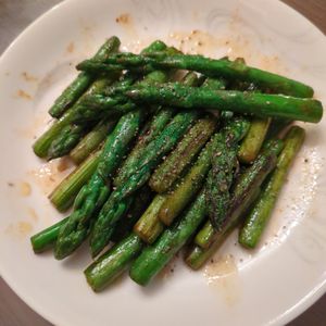 たりおの作ってみた!投稿(【アスパラのバター醤油ソテー】簡単なのに褒められおつまみ＊)