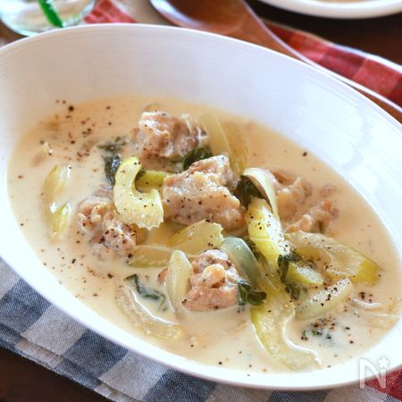 チキンとセロリのクリームスープ By 神田えり子 レシピサイト Nadia ナディア プロの料理家のおいしいレシピ チキンとセロリのクリームスープ By 神田えり子 レシピサイト Nadia ナディア プロの料理家のおいしいレシピ