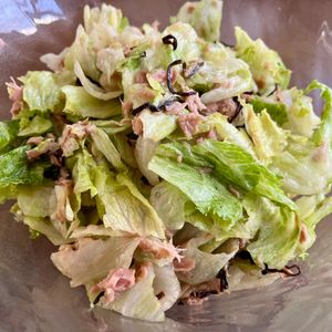 Shinoの作ってみた!投稿(【抱えて食べたい♪】レタスのツナ塩こんぶ和え☆野菜不足解消♡)