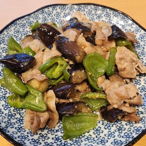 こいちゃんの作ってみた!投稿(豚バラなすピーマンの甘辛味噌炒め｜作り置きやお弁当にも！)