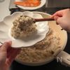 寒いと食べたくなる【鮭ときのこのミルクリゾット】の工程5