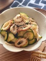材料２つ！ズッキーニとちくわの和え物:火を使わない簡単副菜