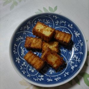 KUMIKOの作ってみた!投稿(焼くだけ！厚揚げの甘辛ごま生姜焼き｜副菜や作り置きに♪)