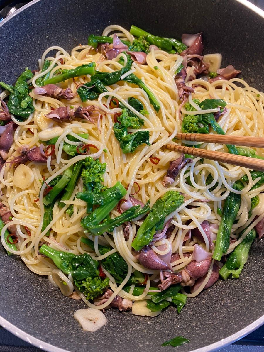 春のごちそう ホタルイカと菜の花のペペロンチーノ レシピサイト Nadia ナディア プロの料理家のおいしいレシピ