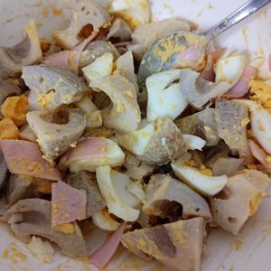 氷室柾貴の作ってみた!投稿(パパっとおうちデリ♡れんこんとハムのゴマたまサラダ)