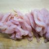鶏むね肉の甘辛チンジャオ炒めの下準備