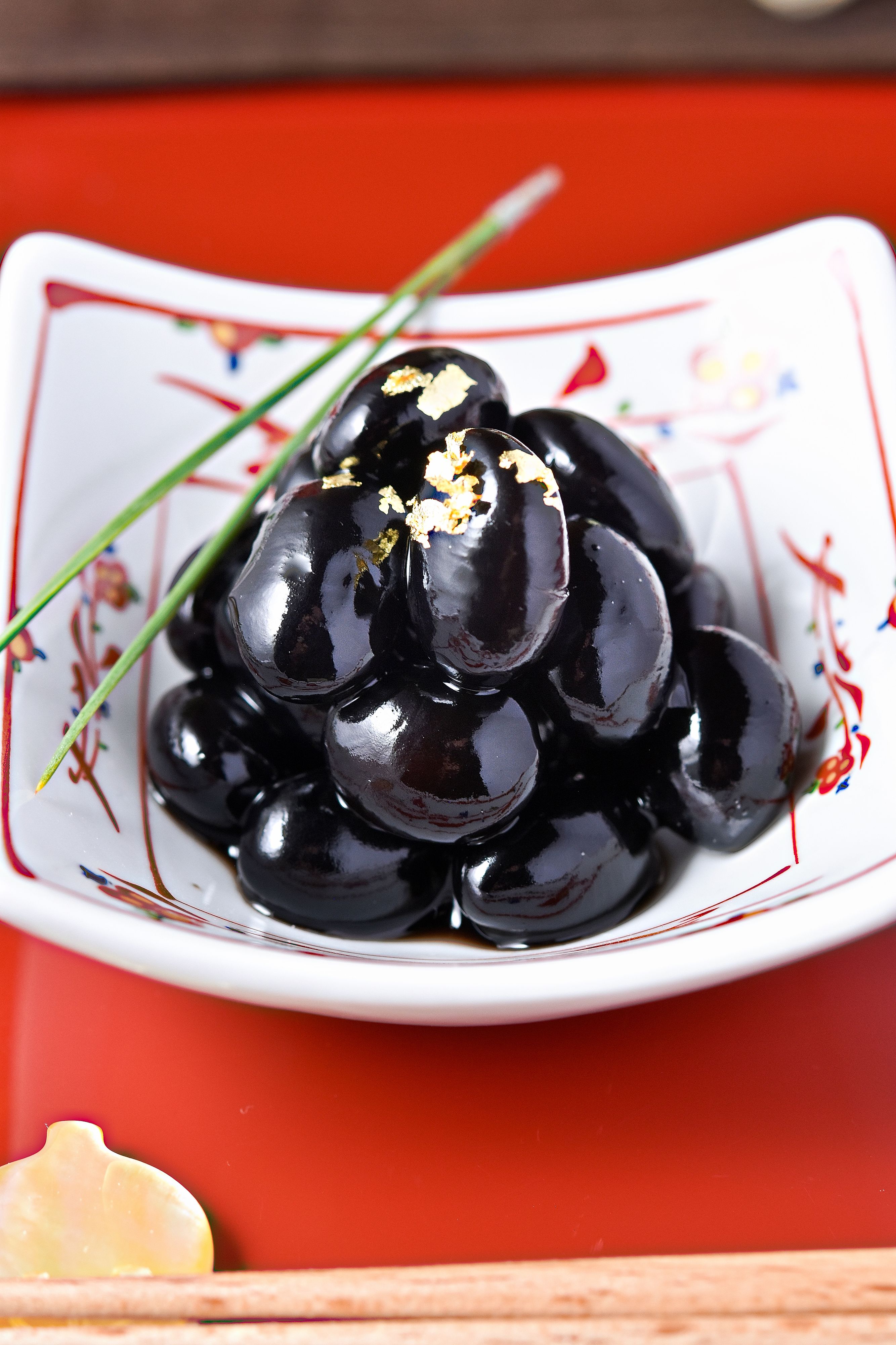 コンロを占領しないおせち♪ふっくら艶々【赤ワイン香る黒豆