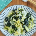 レンジで簡単！大葉香る♡キャベツとわかめの塩だれナムル