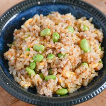 ガッツリ食べよう！豚ひき肉と枝豆のチャーハン
