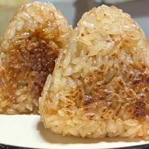 795043の作ってみた!投稿(【リメイクレシピ】おでんの残り汁de絶品焼きおにぎり♪)
