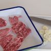 バター醤油風味【牛肉とズッキーニととうもろこしの炒め物】の工程1