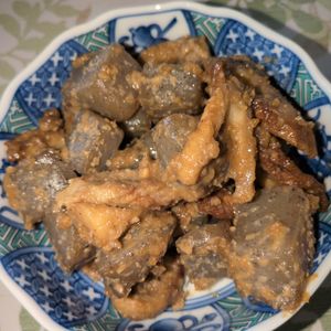 KUMIKOの作ってみた!投稿(地味にうまい!\こんにゃくとちくわのごま味噌煮/)