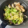 春キャベツとかぶの和風クリーム煮の工程3