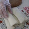 騙されたと思って試して！！【きゅうりのベーコンチーズ春巻き】の工程2
