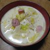 ももの作ってみた!投稿(15分で完成♫春キャベツとウインナーの豆乳スープ)