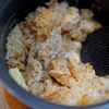 男子喜ぶ♪炊飯器で鶏むね肉ガーリックライスの工程3