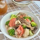 ごま香る♪ブロッコリーとまいたけの豆腐サラダ