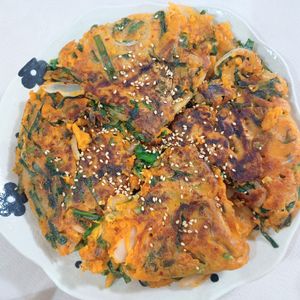 milkの作ってみた!投稿(『にらキムチヂミ』カリもち♡混ぜて焼くだけ♪タレなしで美味☆)