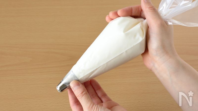 しぼり袋の使い方 - 製菓道具の使い方/料理の基礎 | レシピサイトNadia