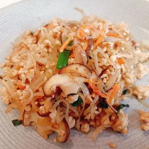 Yuukoの作ってみた!投稿(【ダイエット】旨みしみこむ！白滝とひき肉のオイスター炒め)