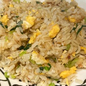 すみれの作ってみた!投稿(【小松菜としらすの和風だし炒飯】和風な味わいがおいしい♡)
