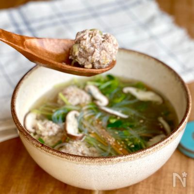 【納豆と豆苗】かさ増し肉団子の中華スープ
