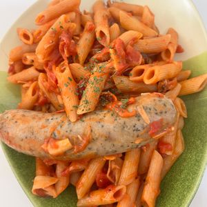 デデン・デン・デデンの作ってみた!投稿(【ガーリックトマトチーズパスタ】ワンパン煮るだけ包丁いらない)