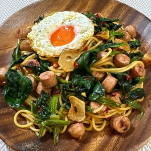 楽ラク手抜キッチン🐶🐾の作ってみた!投稿(ぱぱっと作れる！ソーセージとほうれん草のパスタ)