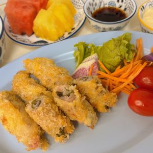 タツノオトシゴの作ってみた!投稿(さっぱり食べれる揚げ物レシピ♡『梅しそミルフィーユカツ』)