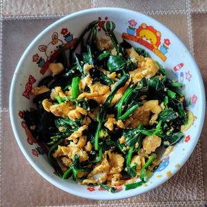 花梨の作ってみた!投稿(『ほうれん草と卵の炒めナムル』#作り置き#弁当#あと一品)