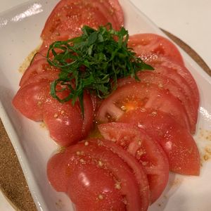 ぐ〜たら子の作ってみた!投稿(【スライストマトサラダ】箸休めに！さっぱりおいしい♪)