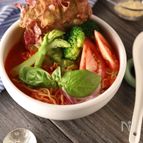 ミキサーで完成♪濃厚トマトだれの野菜たっぷりサラダらーめん