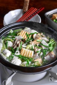 豚バラと鶏団子のWメインとたっぷりキャベツの塩鍋