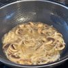 家にある調味料で♪【ビーフストロガノフ】バレンタインにも◎の工程3