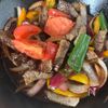 ペルーの牛肉炒めご飯【ロモ・サルタード】ポテトも添えての工程4