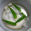 ツルッとコリッと食感「いかオクラ」の工程2