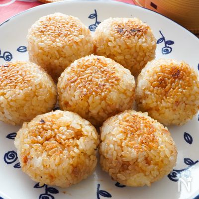 焼きおにぎり【崩れにくいコツがある!】