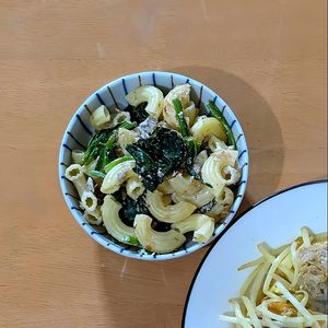 かおちゃんの作ってみた!投稿(ほうれん草たっぷり《おかかツナマヨ♡マカロニサラダ》)
